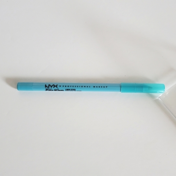 NYX Professional Makeup Epic Wear Waterproof Eyeliner Pencil - Blue Trip NEW - Picture 3 of 4